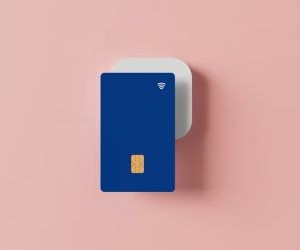 Forex menawarkan peluang untuk mendapat keuntungan daripada turun naik antara mata wang global dalam pasaran sangat cair yang berdagang 24 jam sehari, tetapi ia juga merupakan arena berisiko tinggi disebabkan oleh leverage, turun naik mendadak dan kesan berita makroekonomi; kuncinya ialah berdagang dengan strategi yang jelas, pengurusan risiko yang ketat dan hanya dengan modal anda mampu rugi tanpa menjejaskan kestabilan kewangan anda.